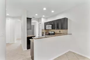 6051 SW 19th Ct, North Lauderdale, FL 33068 - Photo 8