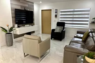 2742 Cherokee Ct, West Palm Beach, FL 33406 - Photo 4