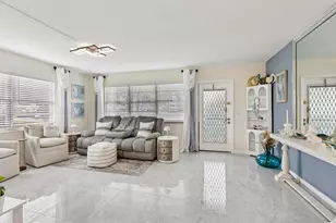 125 Oakridge J, Deerfield Beach, FL 33442 - Photo 6