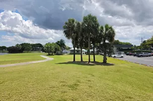 719 Flanders O, Delray Beach, FL 33484 - Photo 22