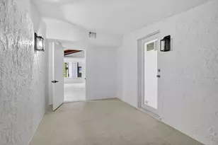 4701 NW 1st Pl, Deerfield Beach, FL 33442 - Photo 36