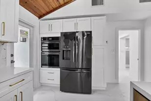4701 NW 1st Pl, Deerfield Beach, FL 33442 - Photo 12