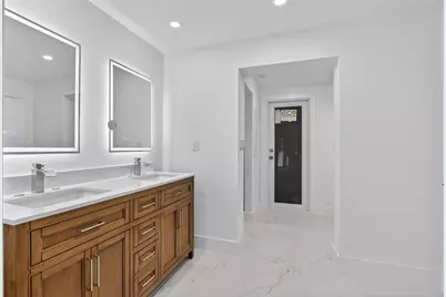 4701 NW 1st Place, Deerfield Beach, FL 33442 - Photo 32