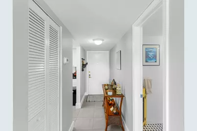 1212 SE 2nd Court #303, Fort Lauderdale, FL 33301 - Photo 10