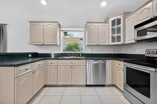 780 Orchid Dr, Royal Palm Beach, FL 33411 - Photo 6