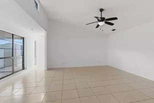 1020 Manor Dr, Palm Springs, FL 33461 - Photo 10