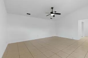 1020 Manor Dr, Palm Springs, FL 33461 - Photo 6