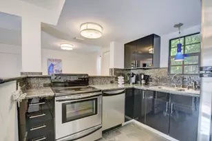 713 Sunset Rd, West Palm Beach, FL 33401 - Photo 4