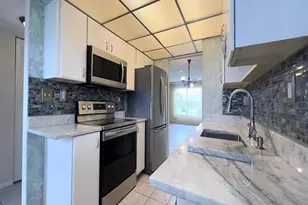 8105 NW 61st St, Tamarac, FL 33321 - Photo 4