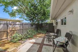 2633 NE 3rd Ave, Wilton Manors, FL 33334 - Photo 14