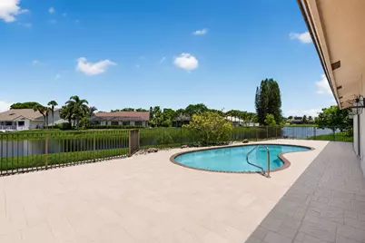 8725 Banyan Court, Tamarac, FL 33321 - Photo 4