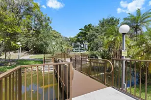 2106 S Cypress Bend Dr, Pompano Beach, FL 33069 - Photo 28