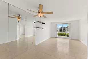 2106 S Cypress Bend Dr, Pompano Beach, FL 33069 - Photo 12