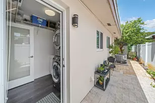 3291-3293 NE 18th Terrace, Oakland Park, FL 33306 - Photo 10