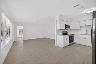 4807 NE 18th Ave, Oakland Park, FL 33334 - Photo 6