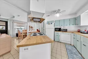 252 NW 53rd Ct, Deerfield Beach, FL 33064 - Photo 18