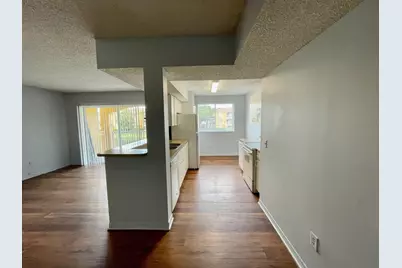 9615 NW 1st Court #10-202, Pembroke Pines, FL 33024 - Photo 8