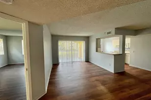 9615 NW 1st Ct, Pembroke Pines, FL 33024 - Photo 4