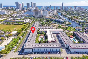 581 Blue Heron Dr, Hallandale Beach, FL 33009 - Photo 40