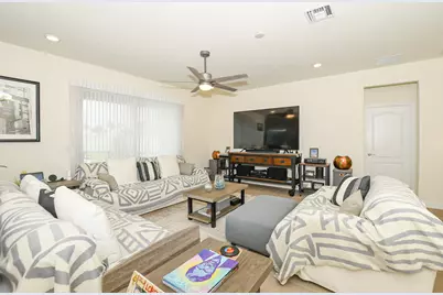 7472 NW Greenspring Street, Port Saint Lucie, FL 34987 - Photo 16