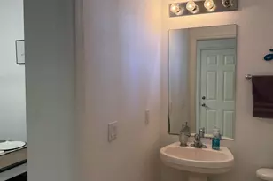 976 Abaco Ln, West Palm Beach, FL 33404 - Photo 4