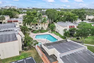 301 N Pine Island Rd, Plantation, FL 33324 - Photo 8