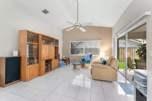 20301 NW 7th St, Pembroke Pines, FL 33029 - Photo 10