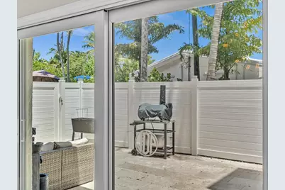 3432 NE 16th Avenue, Oakland Park, FL 33334 - Photo 24