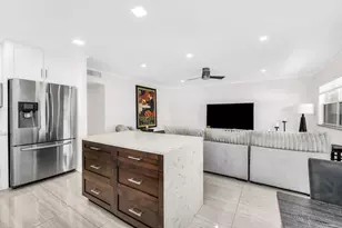 92 Valencia Dr, Delray Beach, FL 33446 - Photo 4