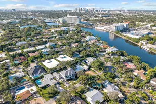 2401 NE 13th St, Fort Lauderdale, FL 33304 - Photo 4