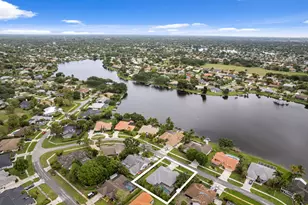1931 Staimford Cir, Wellington, FL 33414 - Photo 44