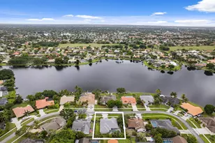 1931 Staimford Cir, Wellington, FL 33414 - Photo 40