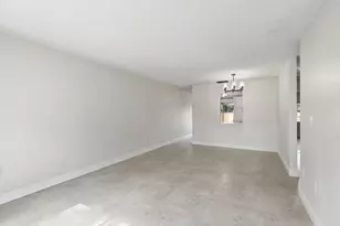 2260 Plum Ct, Pembroke Pines, FL 33026 - Photo 6