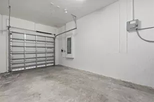 2441 NW 131st Cir, Miami, FL 33167 - Photo 20