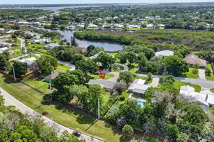 784 Wisper Bay Dr, Palm City, FL 34990 - Photo 38