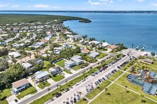 1819 Melaleuca Dr, Fort Pierce, FL 34949 - Photo 8