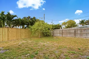 1123 SE 2nd Ave, Deerfield Beach, FL 33441 - Photo 32