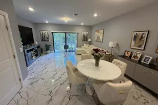 178 SE 5th Ct SE, Deerfield Beach, FL 33441 - Photo 10