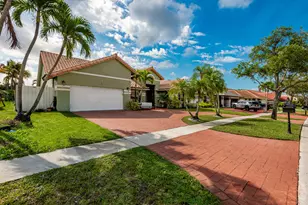 1091 NW 162nd Ave, Pembroke Pines, FL 33028 - Photo 2