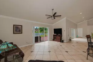 1091 NW 162nd Ave, Pembroke Pines, FL 33028 - Photo 8
