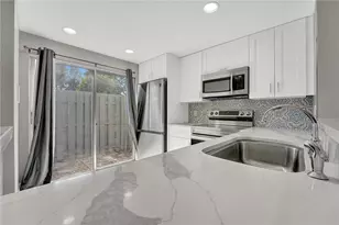 55 SW 3rd St, Pompano Beach, FL 33060 - Photo 6