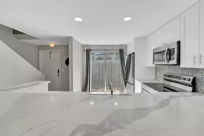 55 SW 3rd Street, Pompano Beach, FL 33060 - Photo 8