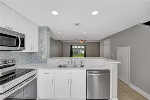 55 SW 3rd St, Pompano Beach, FL 33060 - Photo 2