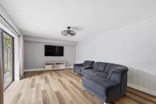 9972 NW 6th Ct, Plantation, FL 33324 - Photo 8