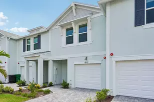 612 Salisbury Cir, Fort Pierce, FL 34982 - Photo 2