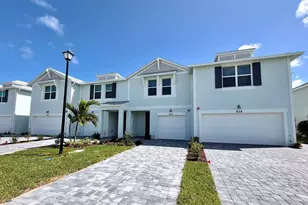 612 Salisbury Cir, Fort Pierce, FL 34982 - Photo 2