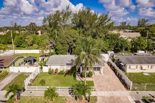 4241 NE 1st Terrace, Pompano Beach, FL 33064 - Photo 4