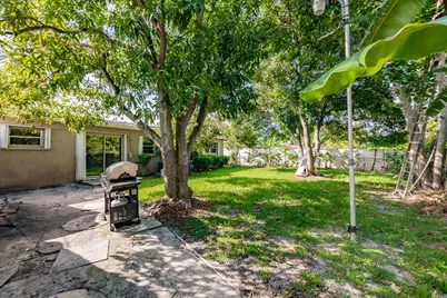 4241 NE 1st Terrace, Pompano Beach, FL 33064 - Photo 12