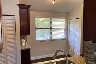 134 NW 98th Terrace, Plantation, FL 33324 - Photo 4