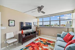 100 Golden Isles Dr, Hallandale Beach, FL 33009 - Photo 18